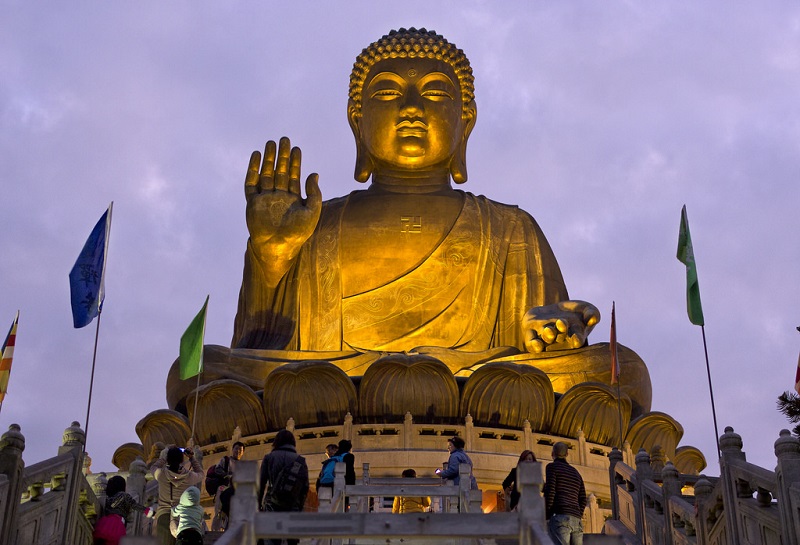 Tian Tan Buddha